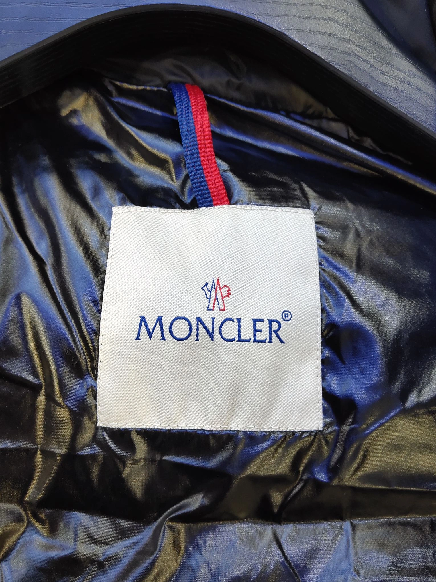 Modern Moncler Down Jackets 145569