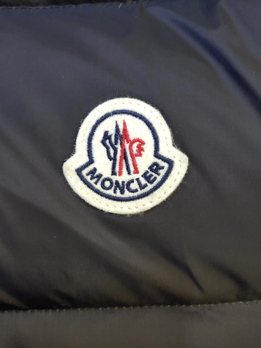 Modern Moncler Down Jackets 145569