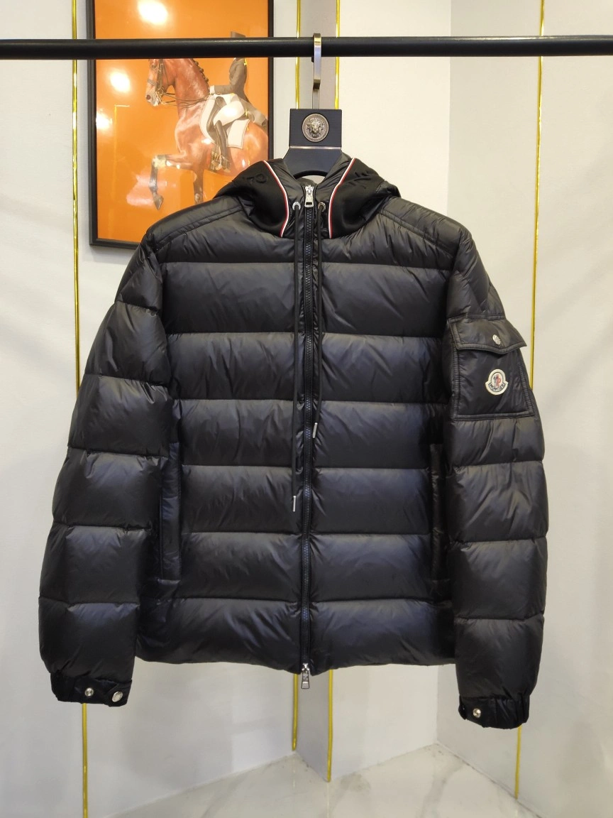 MoistureWicking Moncler Down Jackets 145572