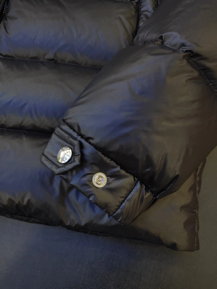 MoistureWicking Moncler Down Jackets 145572