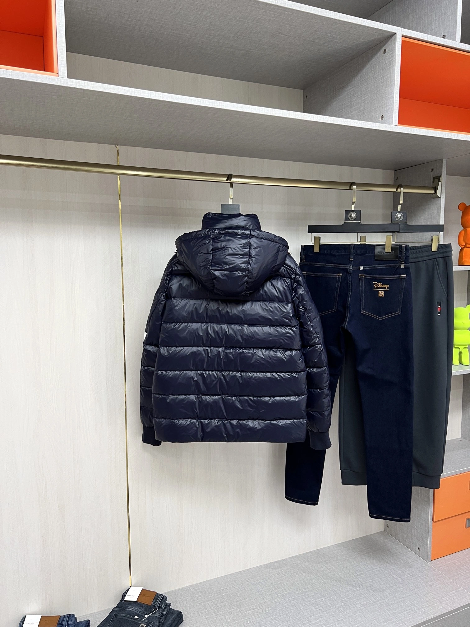 Snug Moncler Down Jackets 145563