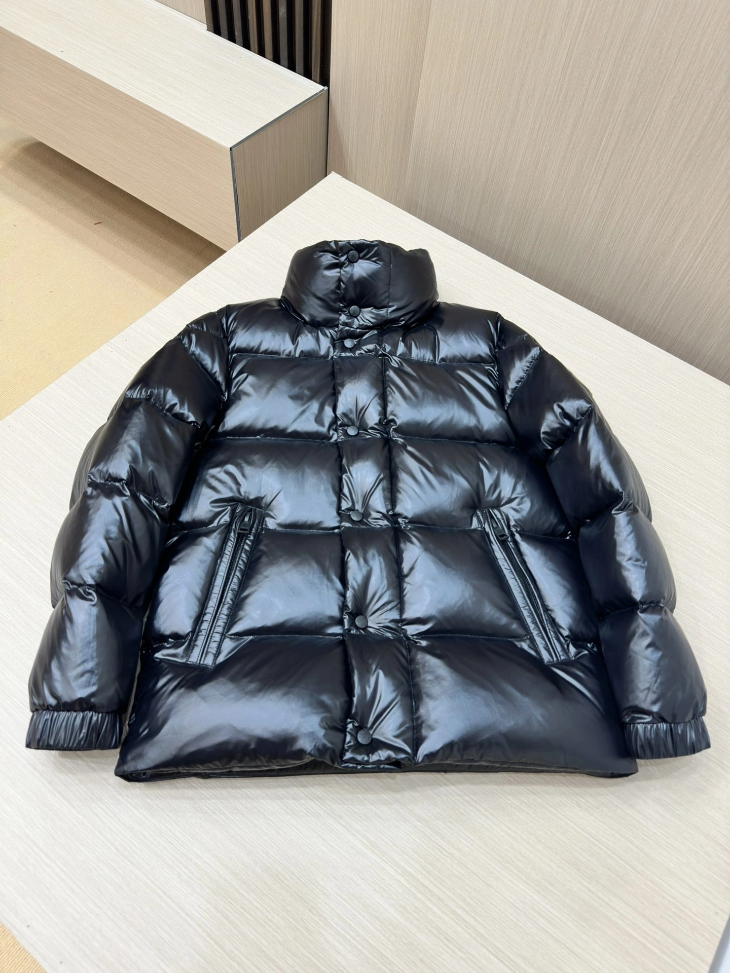 Moncler Down Jackets Lightweight 145561