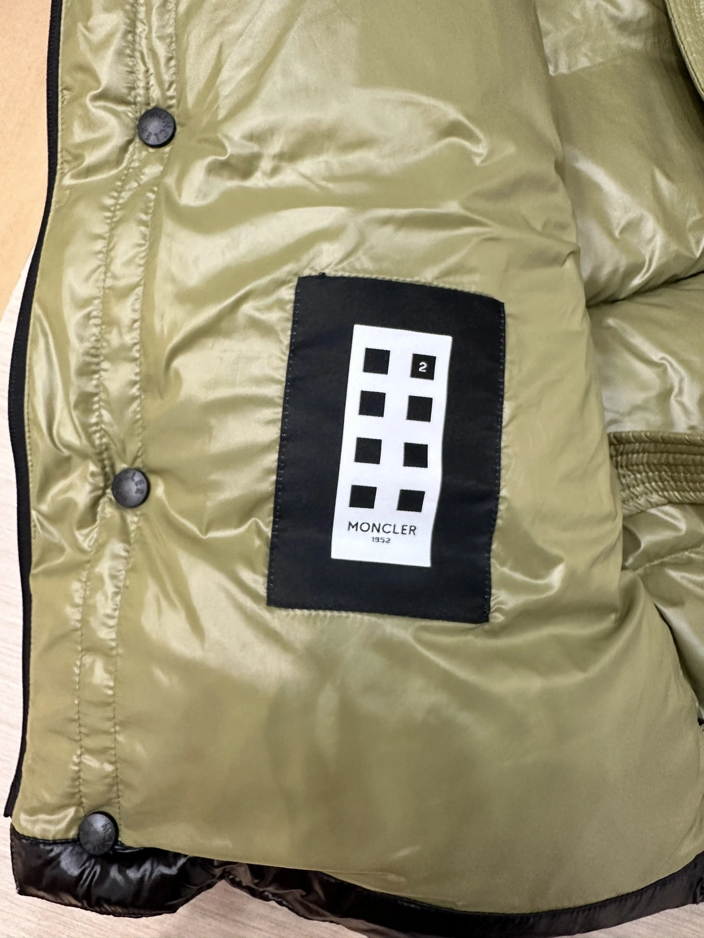 Moncler Down Jackets Lightweight 145561