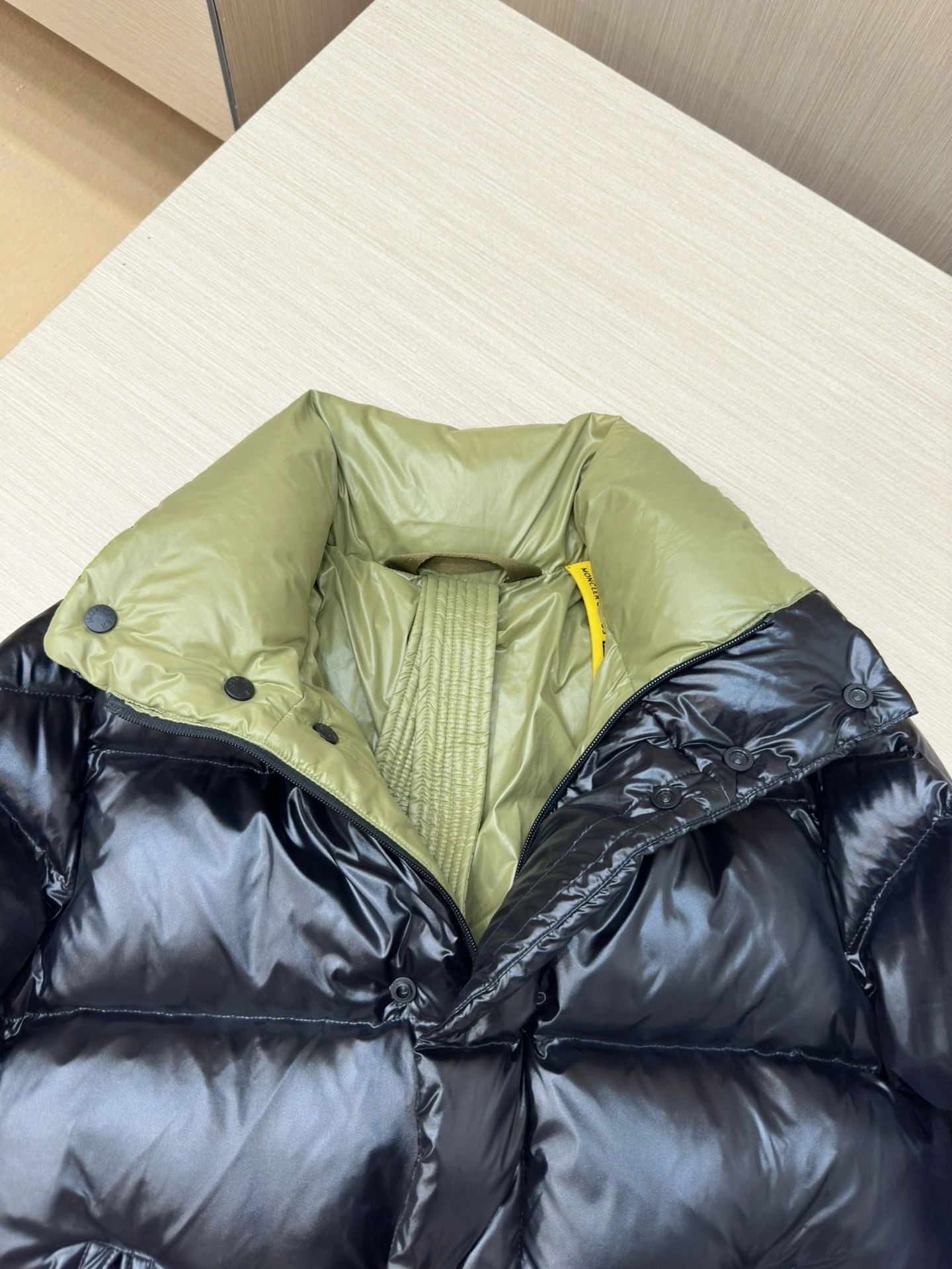 Moncler Down Jackets Lightweight 145561