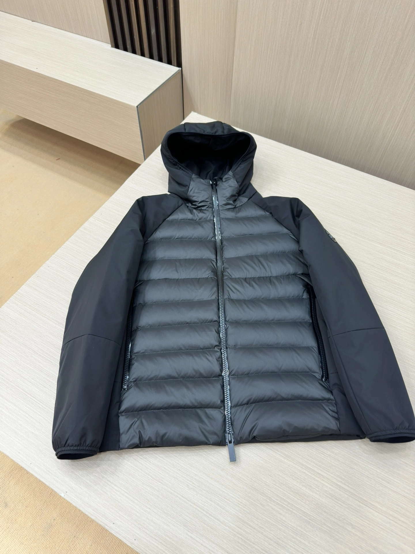 Moncler Down Jackets OdorResistant 145559