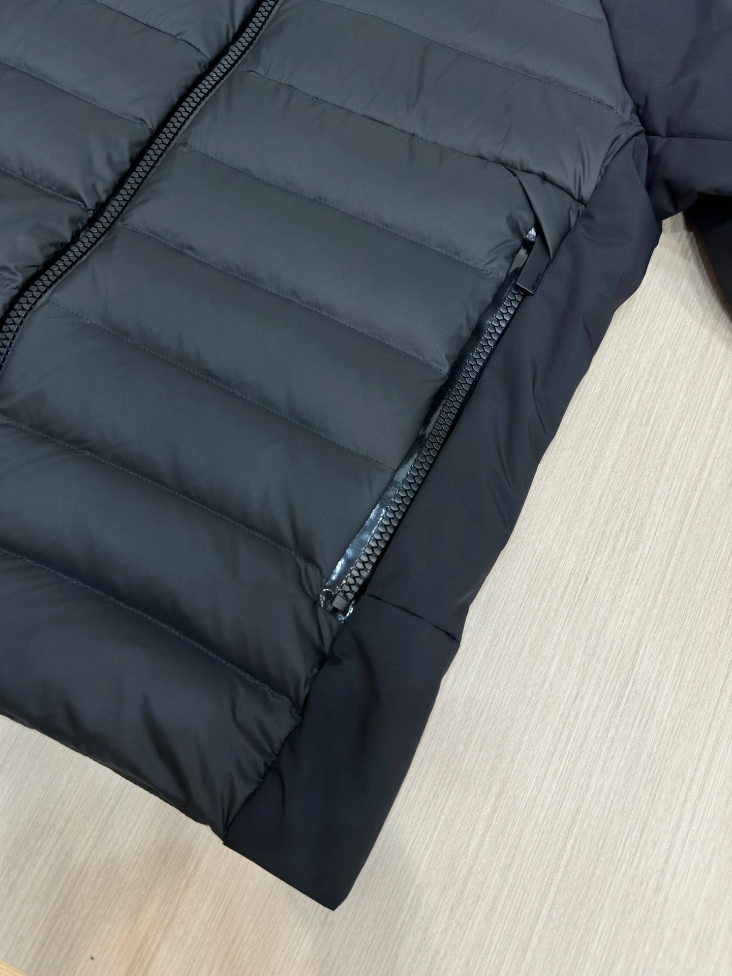 Moncler Down Jackets OdorResistant 145559