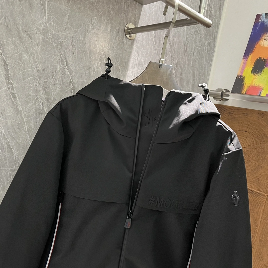 Moncler Down Jackets Functional 145541