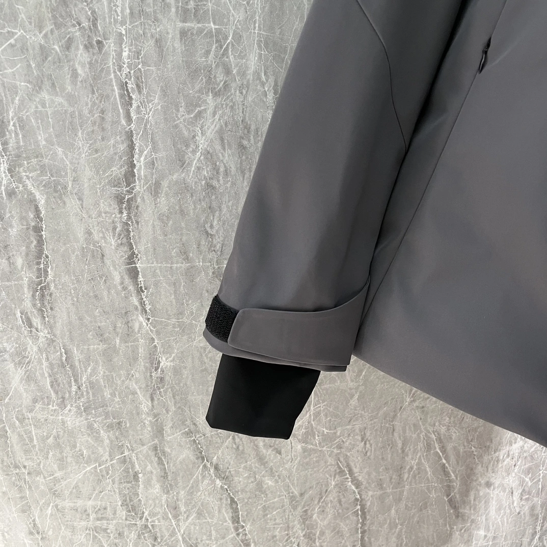 Moncler Down Jackets Soft 145542