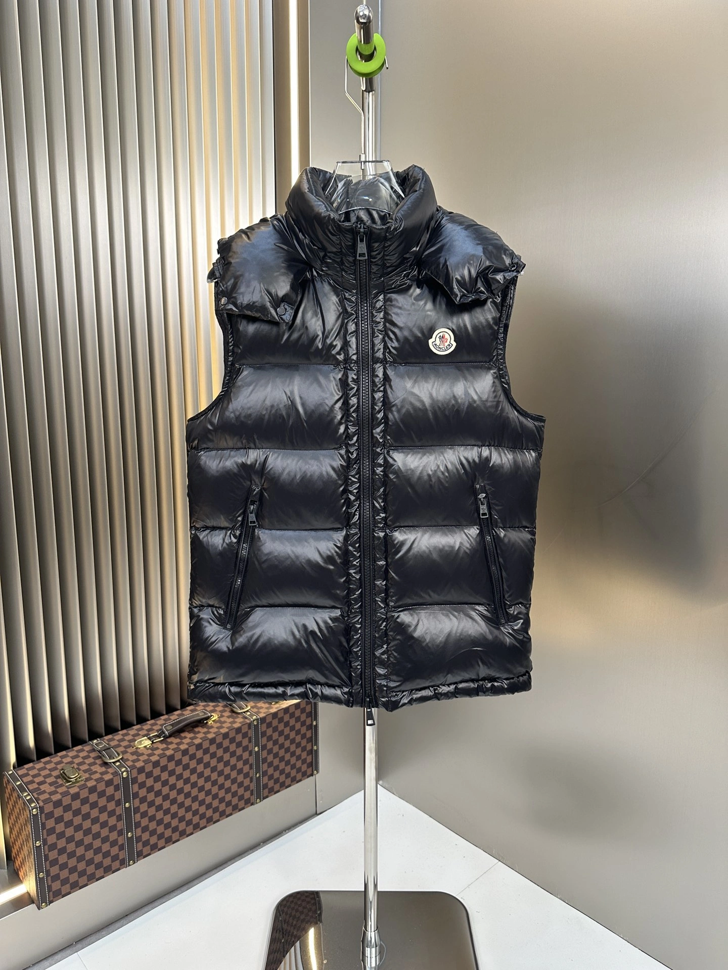Moncler Down Jackets Comfortable 145544