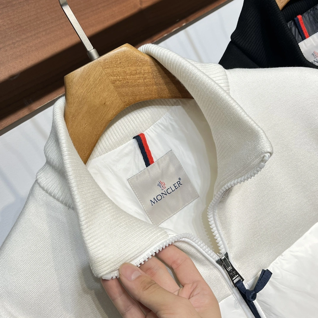 Moncler Down Jackets Youthful 145552