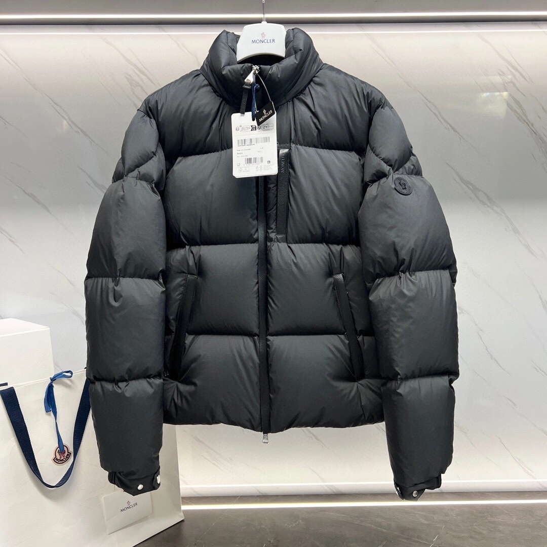 Seasonal Moncler Down Jackets 145529