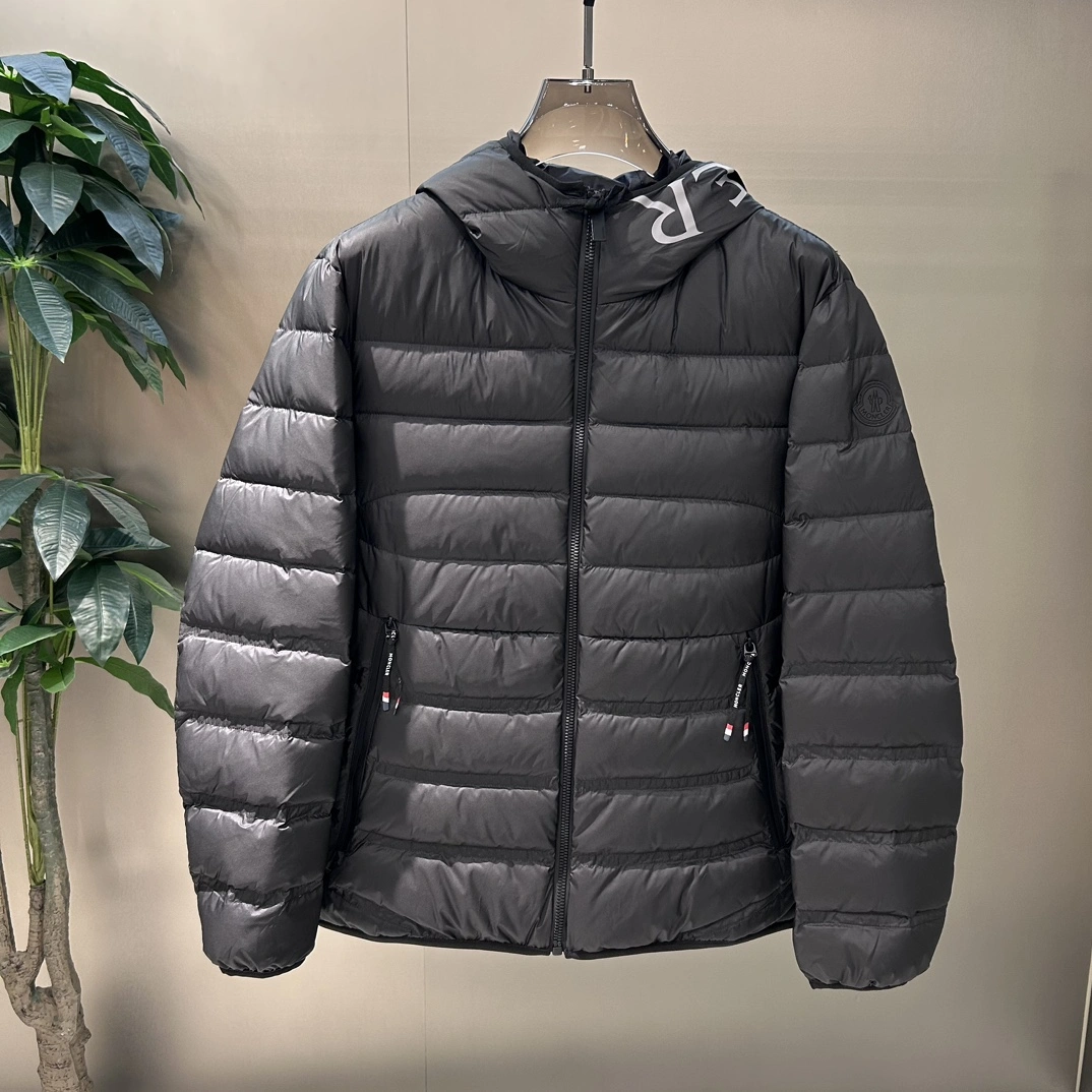 Resilient Moncler Down Jackets 145546