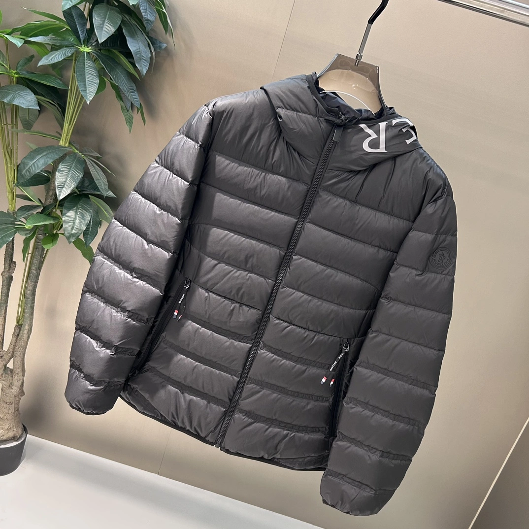 Resilient Moncler Down Jackets 145546