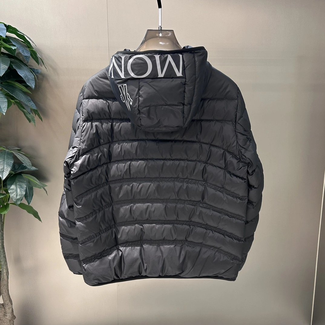 Resilient Moncler Down Jackets 145546