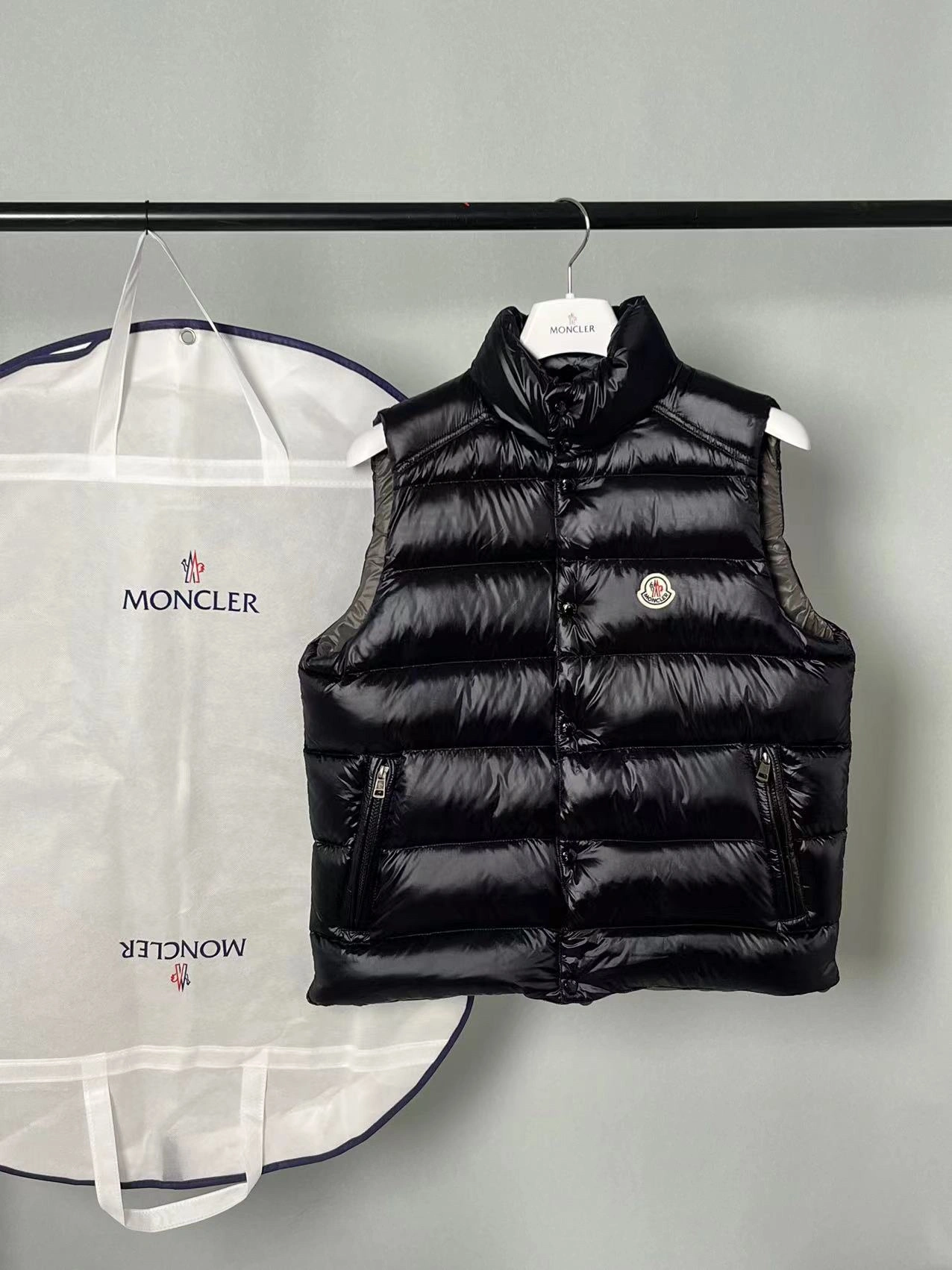 TravelReady Moncler Down Jackets 145534