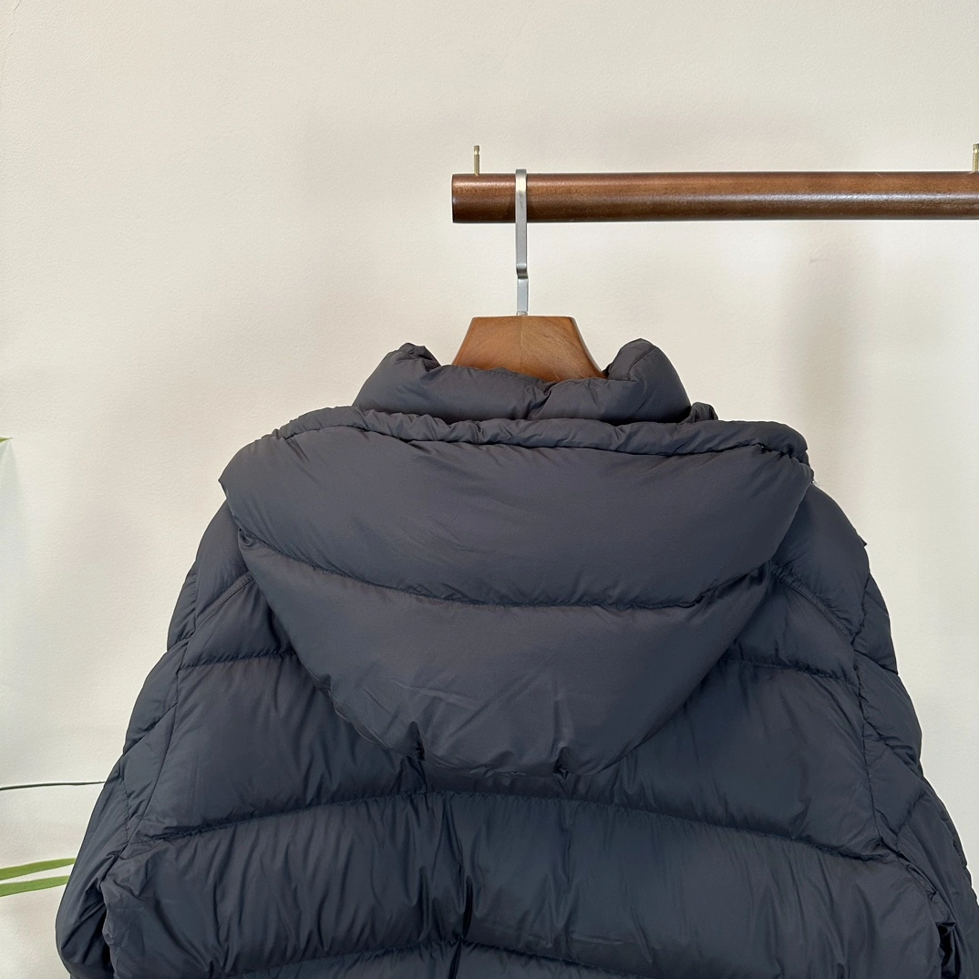 Moncler Down Jackets Cozy 145524