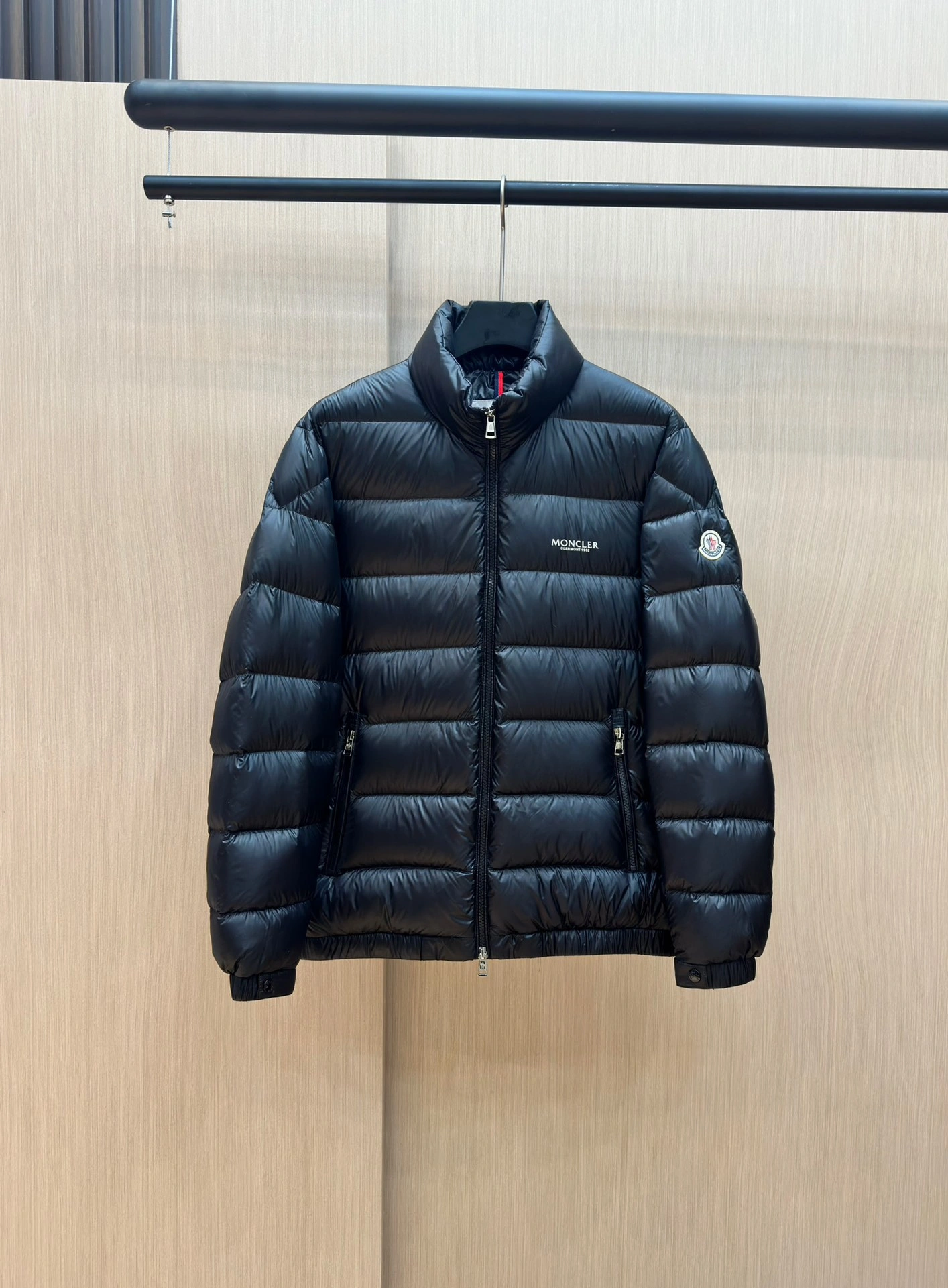 Moncler Down Jackets Breathable 145536