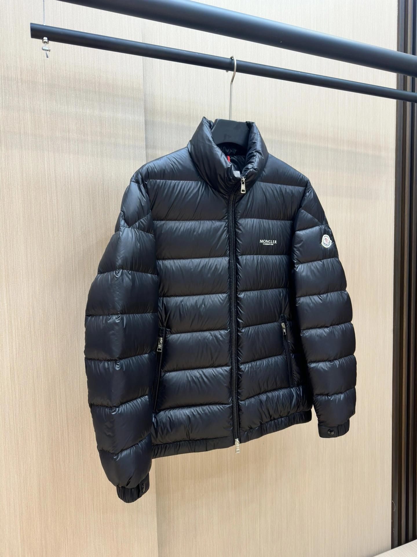 Moncler Down Jackets Breathable 145536