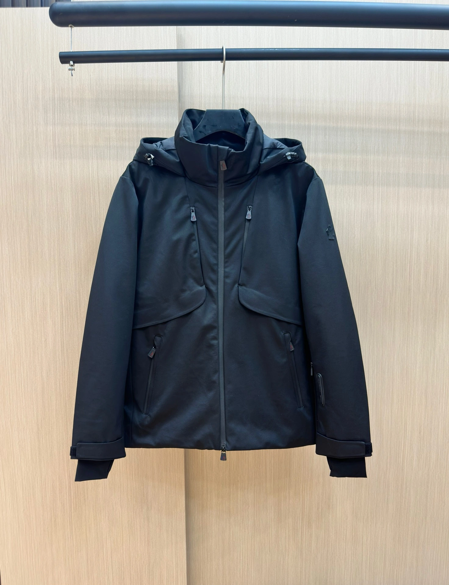 Moncler Down Jackets Practical 145523
