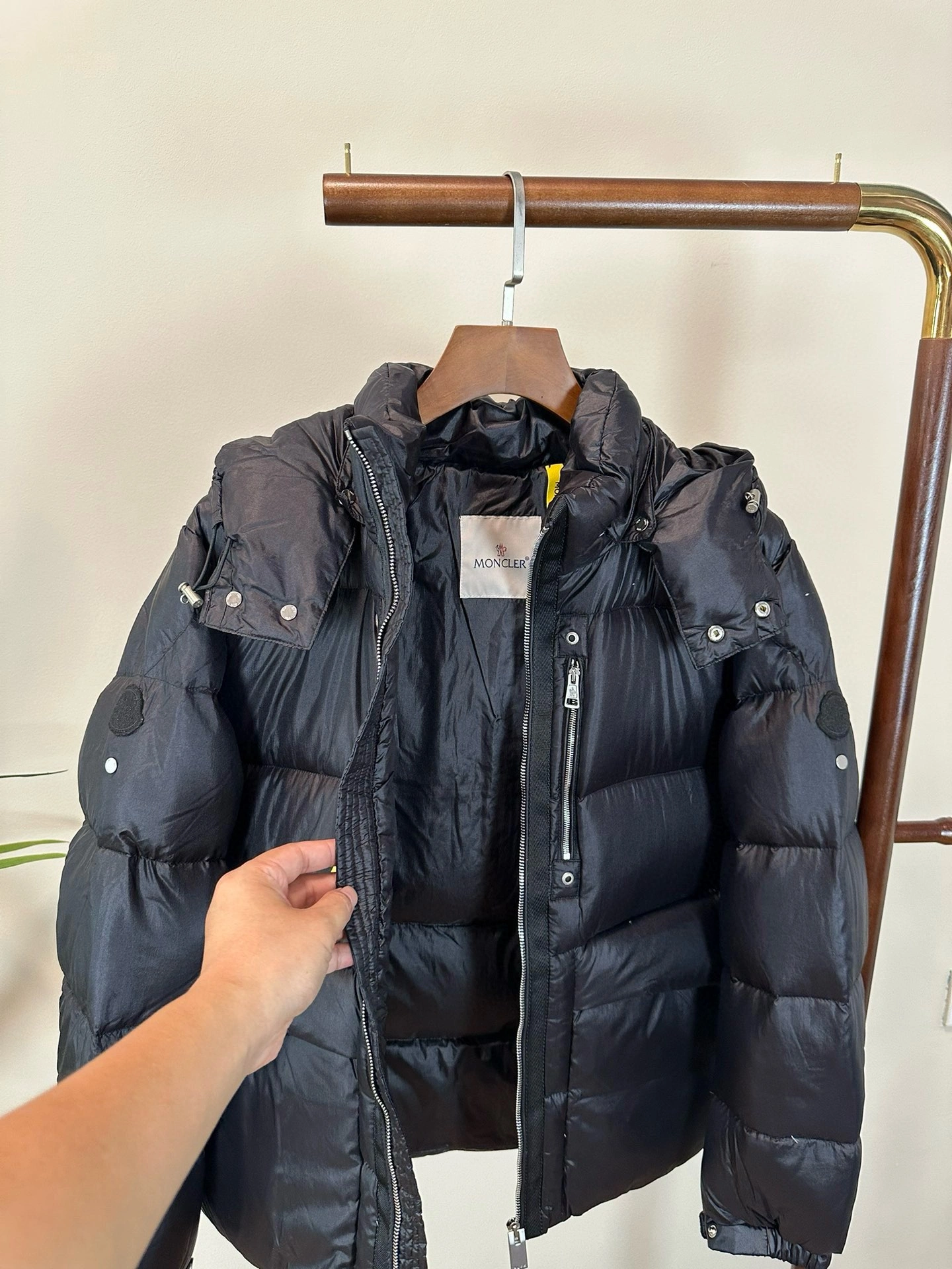Premium Moncler Down Jackets 145545