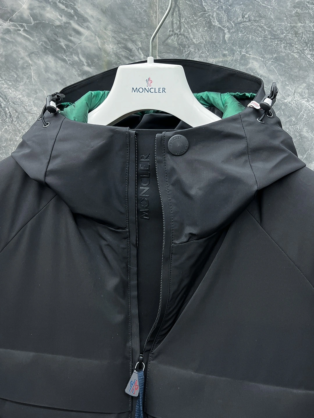 Original Moncler Down Jackets 145527