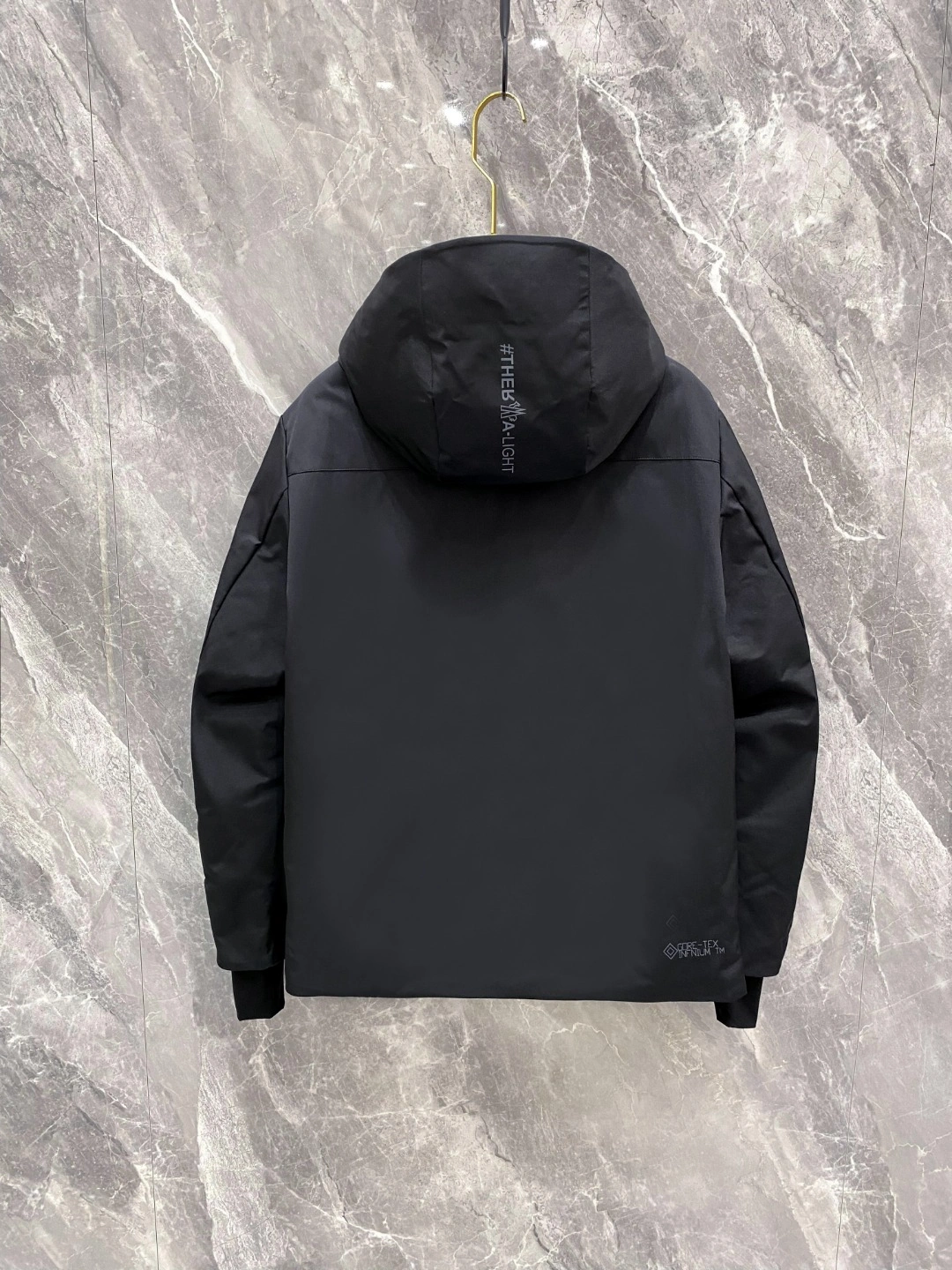 Moncler Down Jackets Attractive 145520