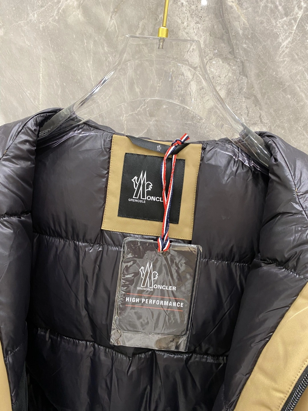 Flexible Moncler Down Jackets 145518