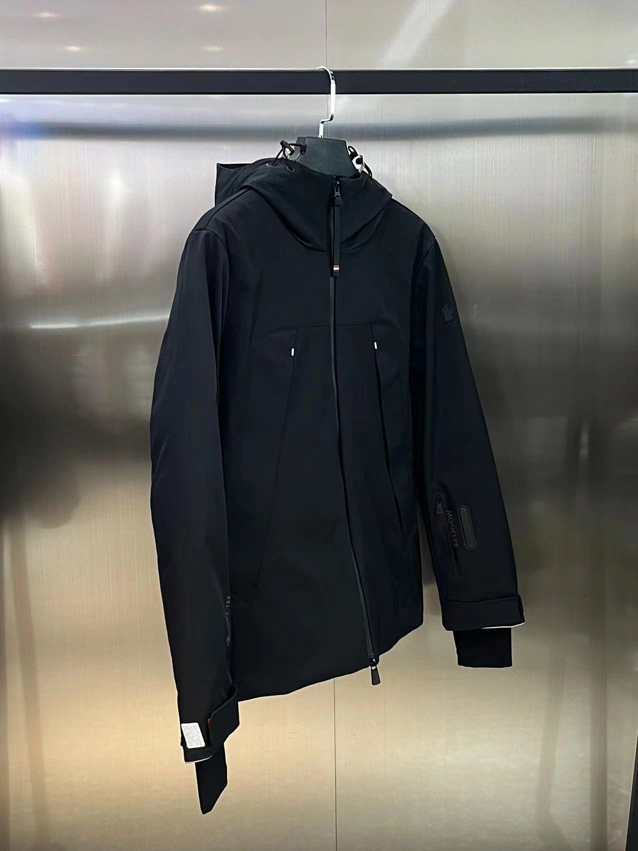 ComfortFit Moncler Down Jackets 145516