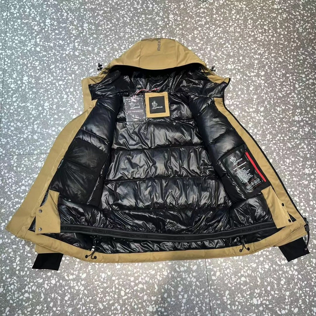 Bright Moncler Down Jackets 145515