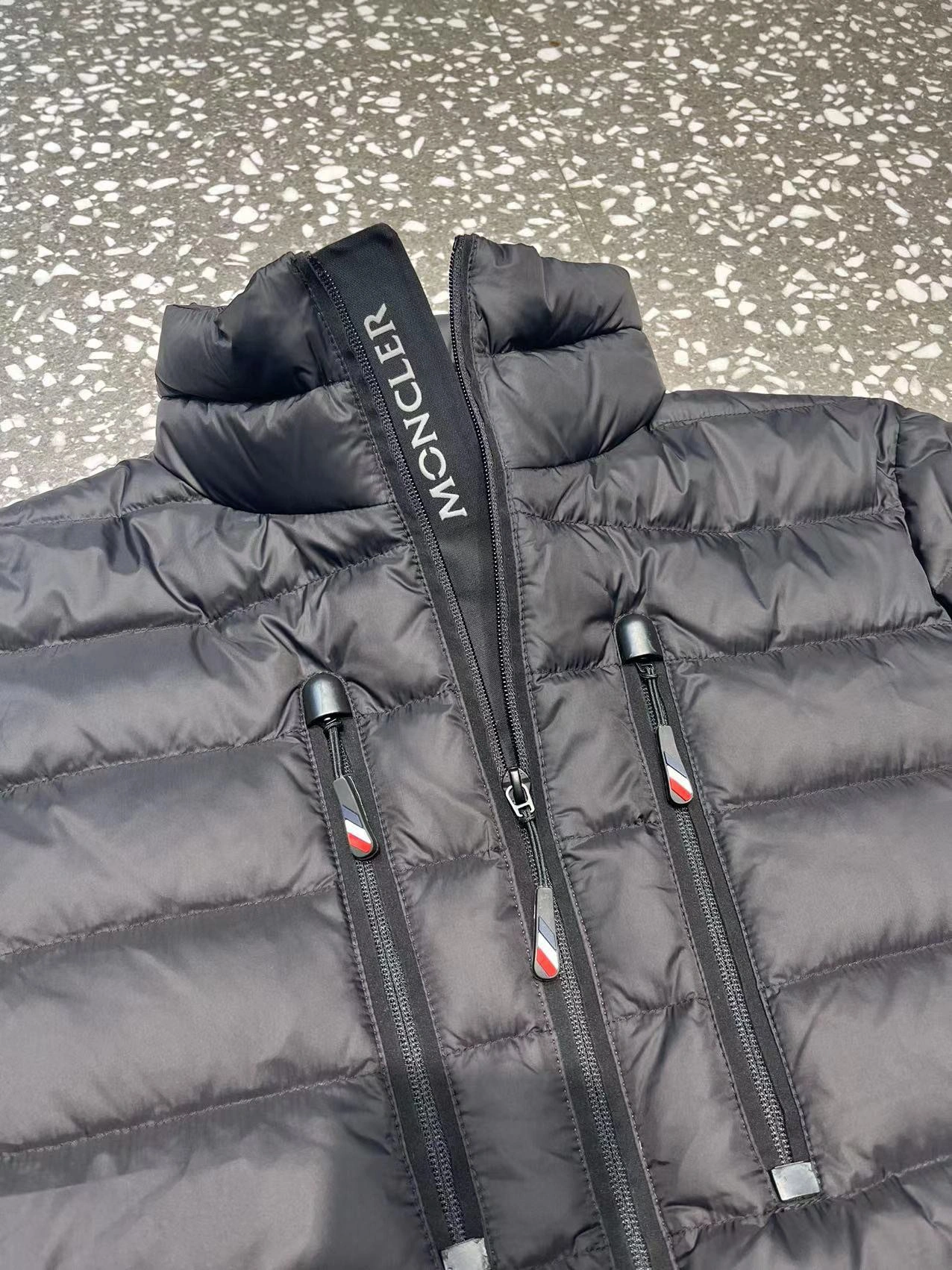 Moncler Down Jackets Sustainable 145513