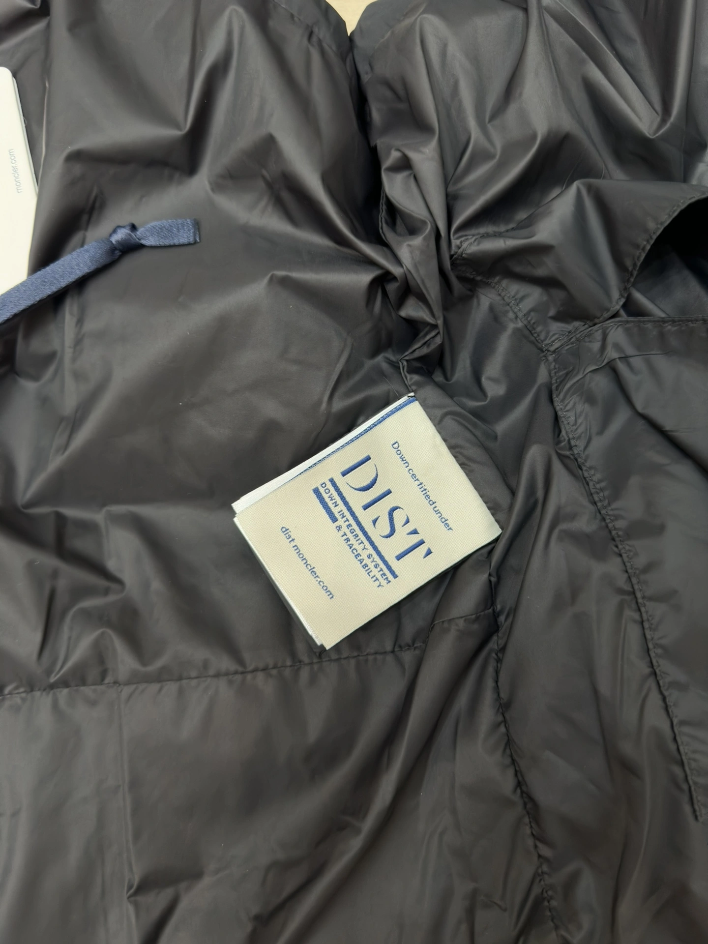 ModernLook Moncler Down Jackets 145512