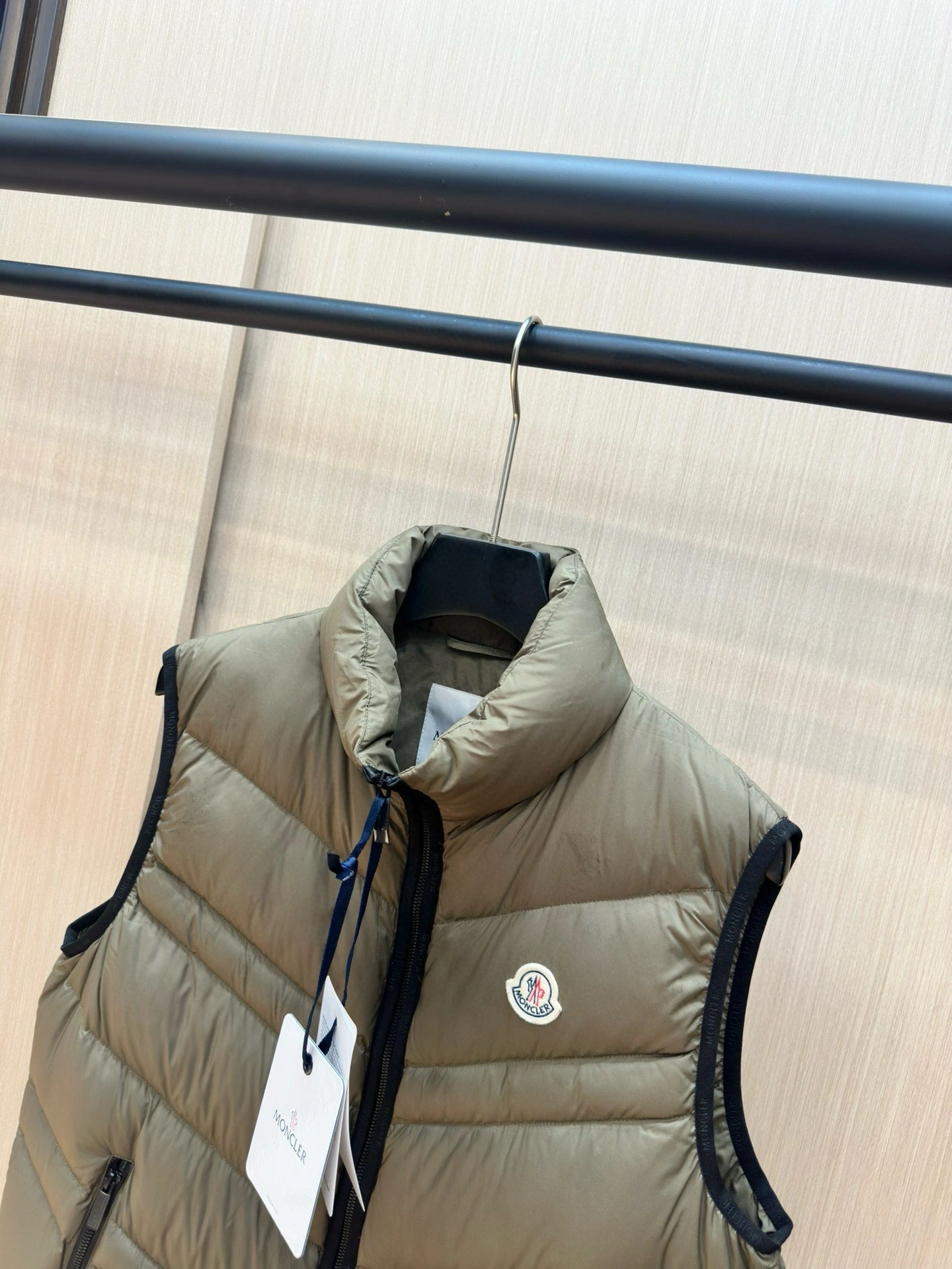 Sporty Moncler Down Jackets 145508