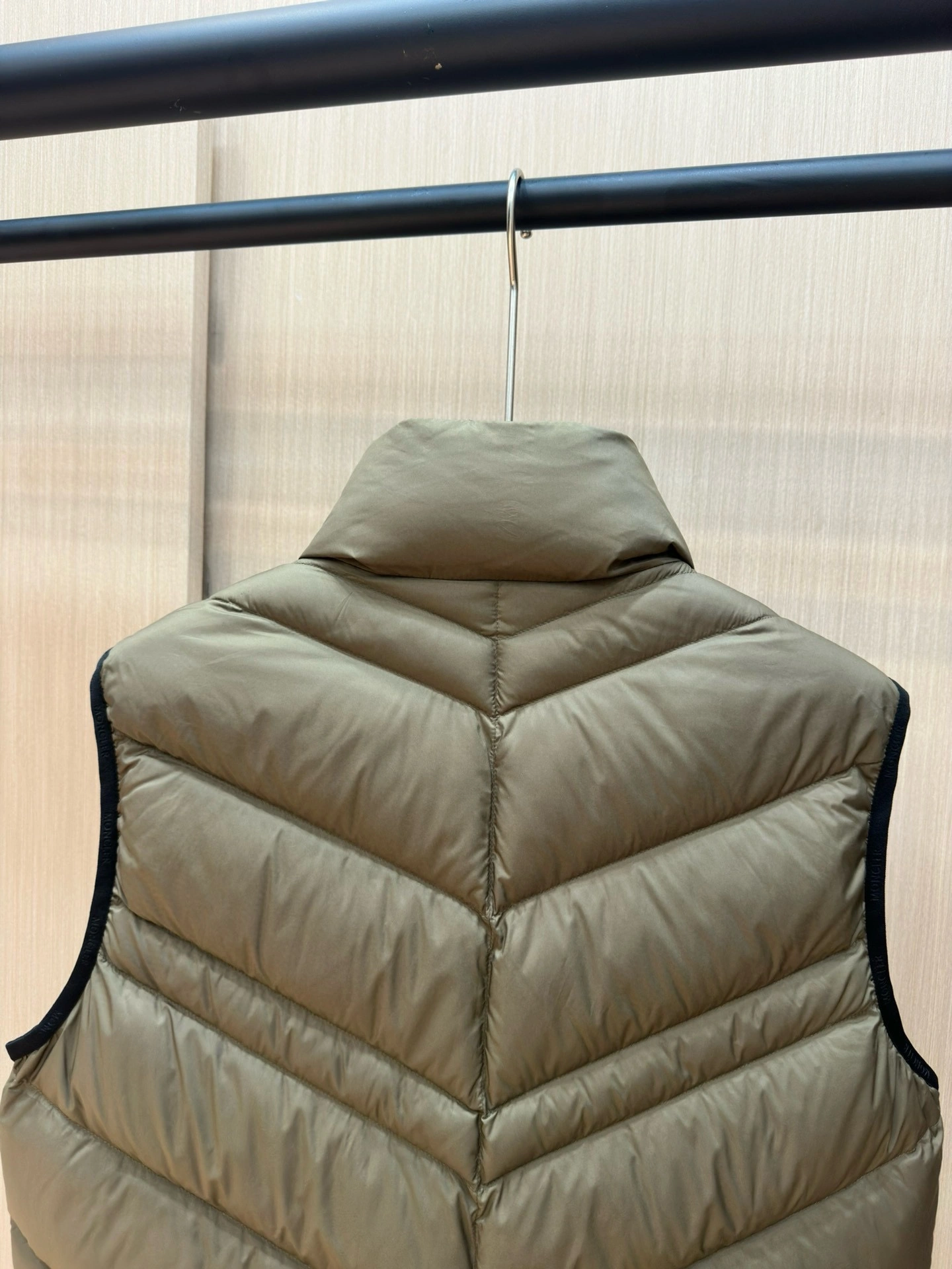 Sporty Moncler Down Jackets 145508