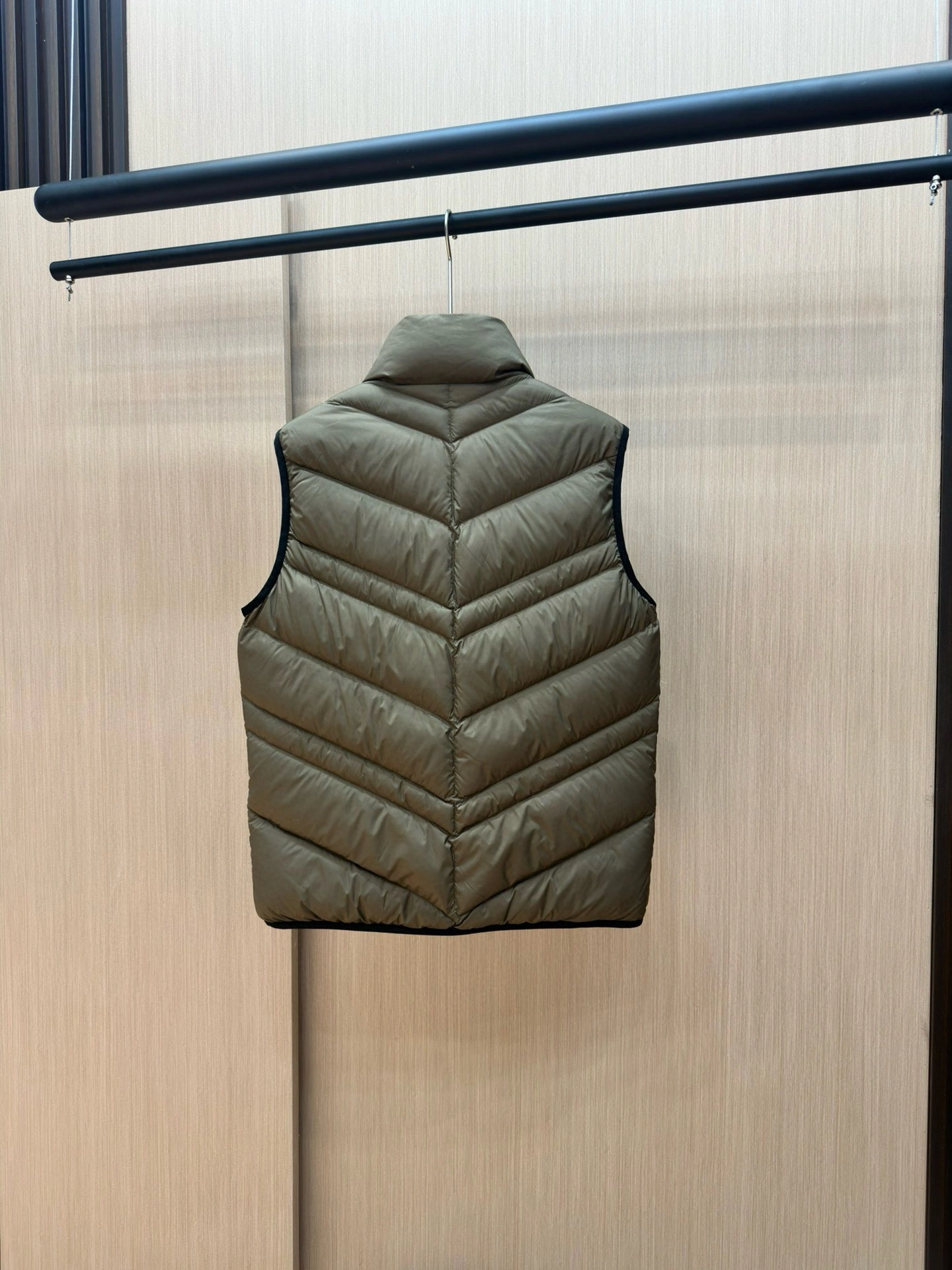 Sporty Moncler Down Jackets 145508