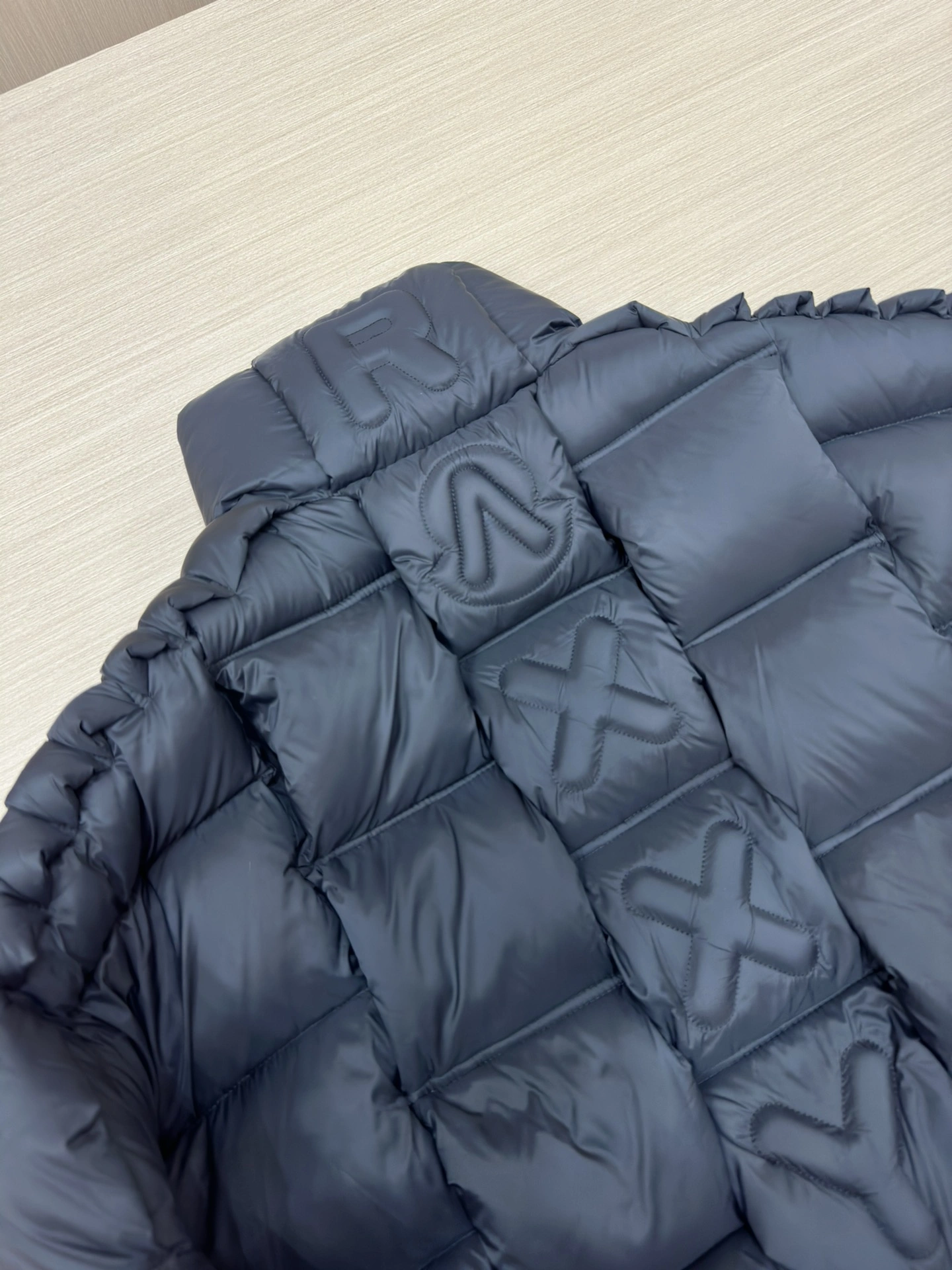 Breathable Moncler Down Jackets 145506