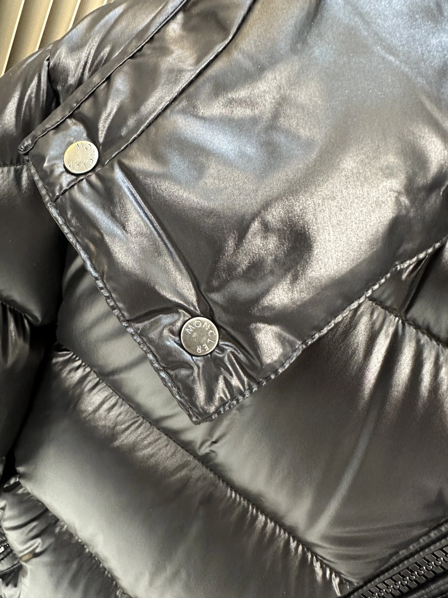 Moncler Down Jackets GoAnywhere 145504