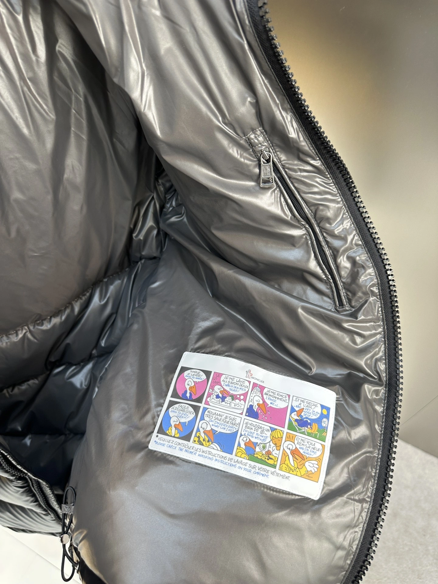 Moncler Down Jackets GoAnywhere 145504