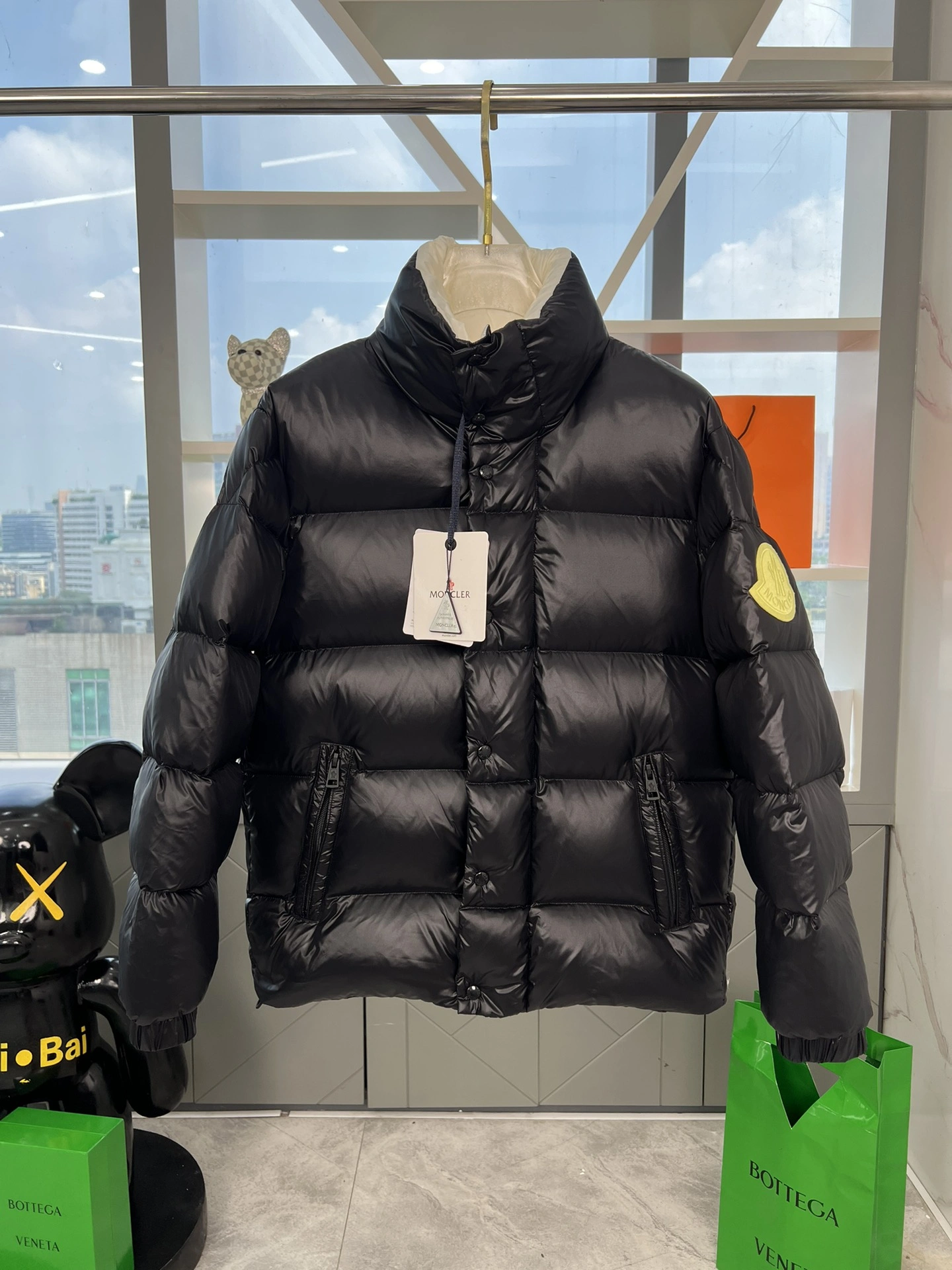 Moncler Down Jackets EyeCatching 145494