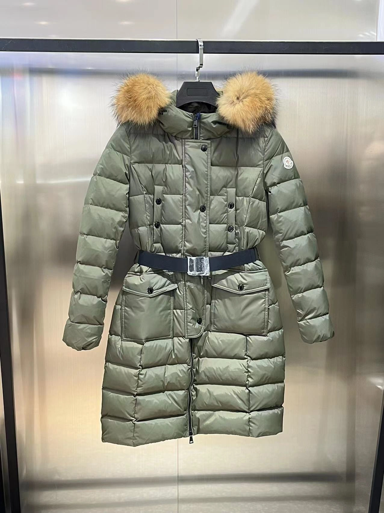 Moncler Down Jackets Tailored 145498