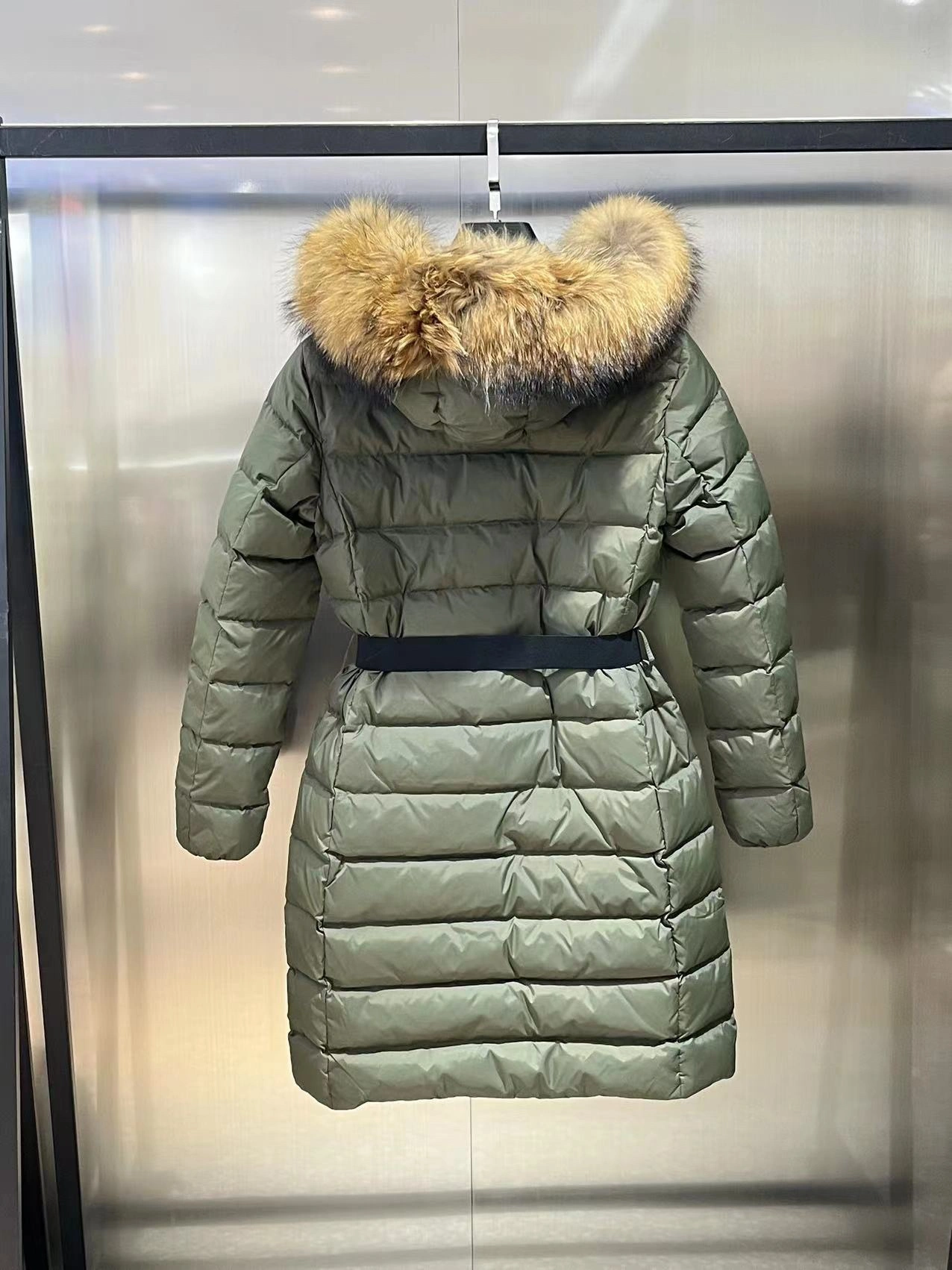 Moncler Down Jackets Tailored 145498