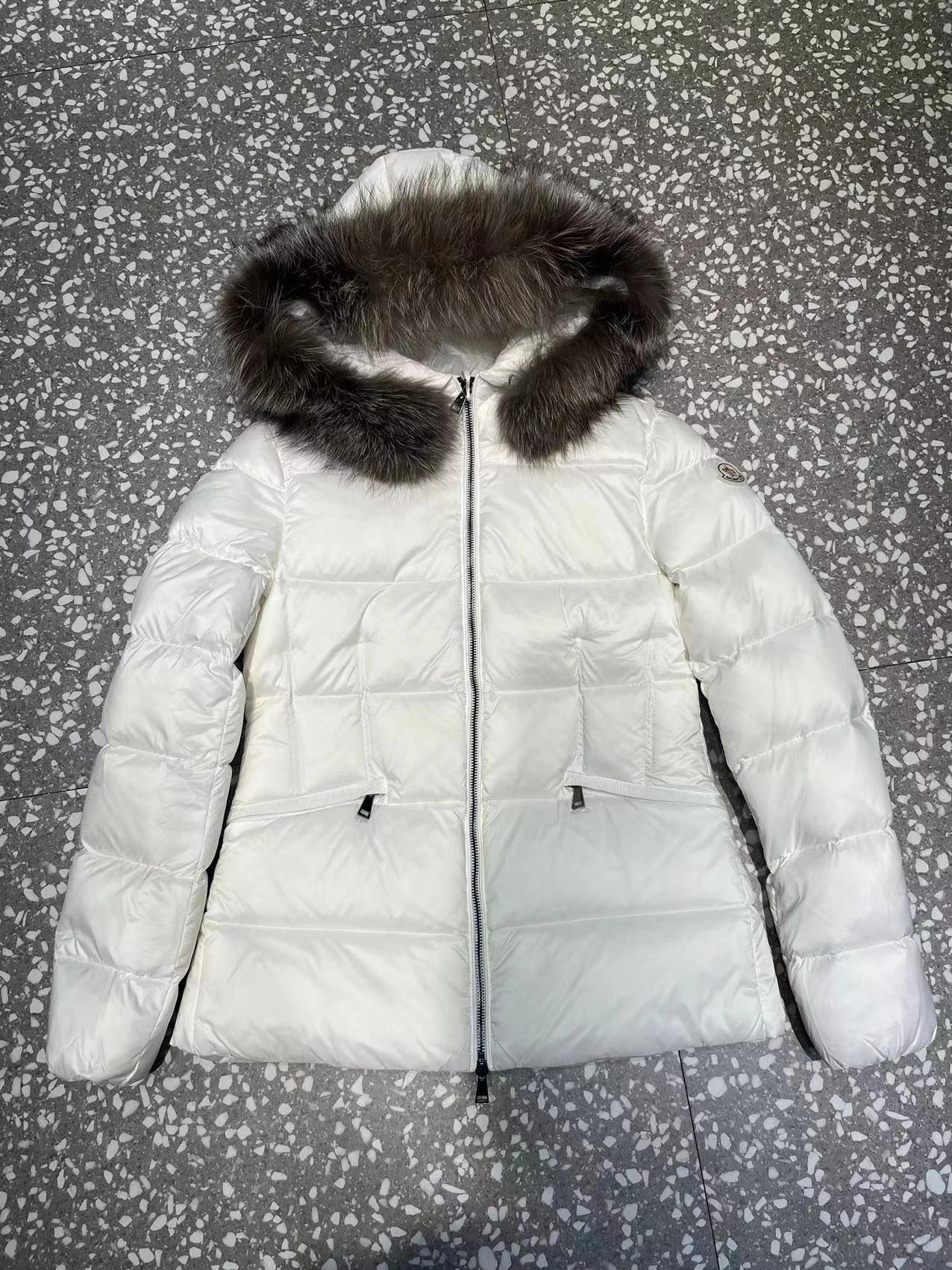 Affordable Moncler Down Jackets 145480