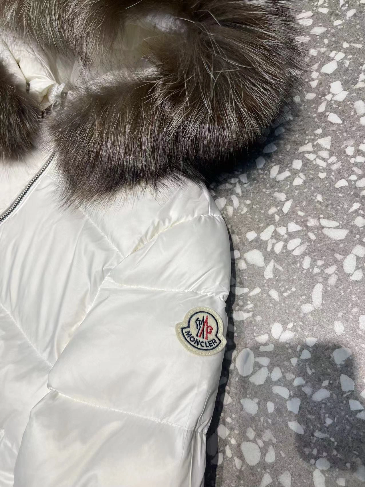 Affordable Moncler Down Jackets 145480