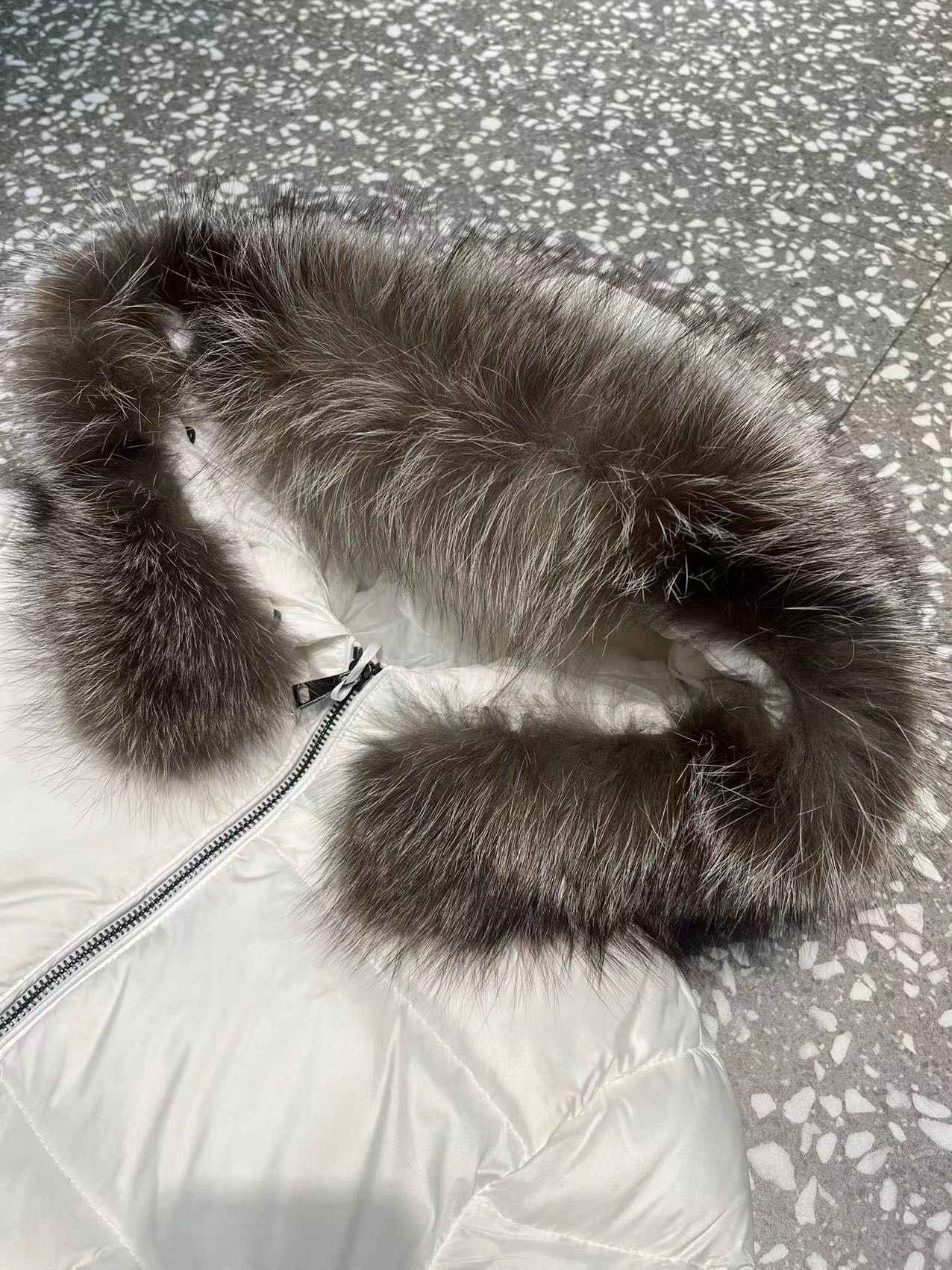 Affordable Moncler Down Jackets 145480