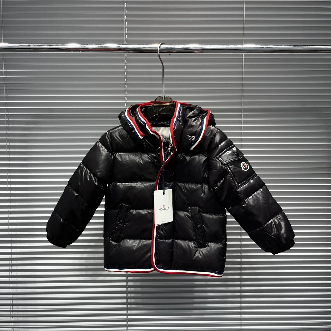 Stretchable Moncler Down Jackets 145485