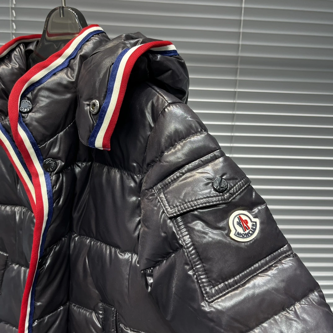 Stretchable Moncler Down Jackets 145485