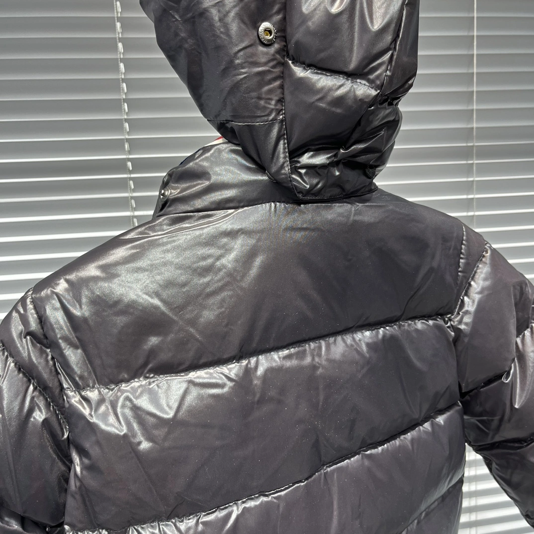 Stretchable Moncler Down Jackets 145485