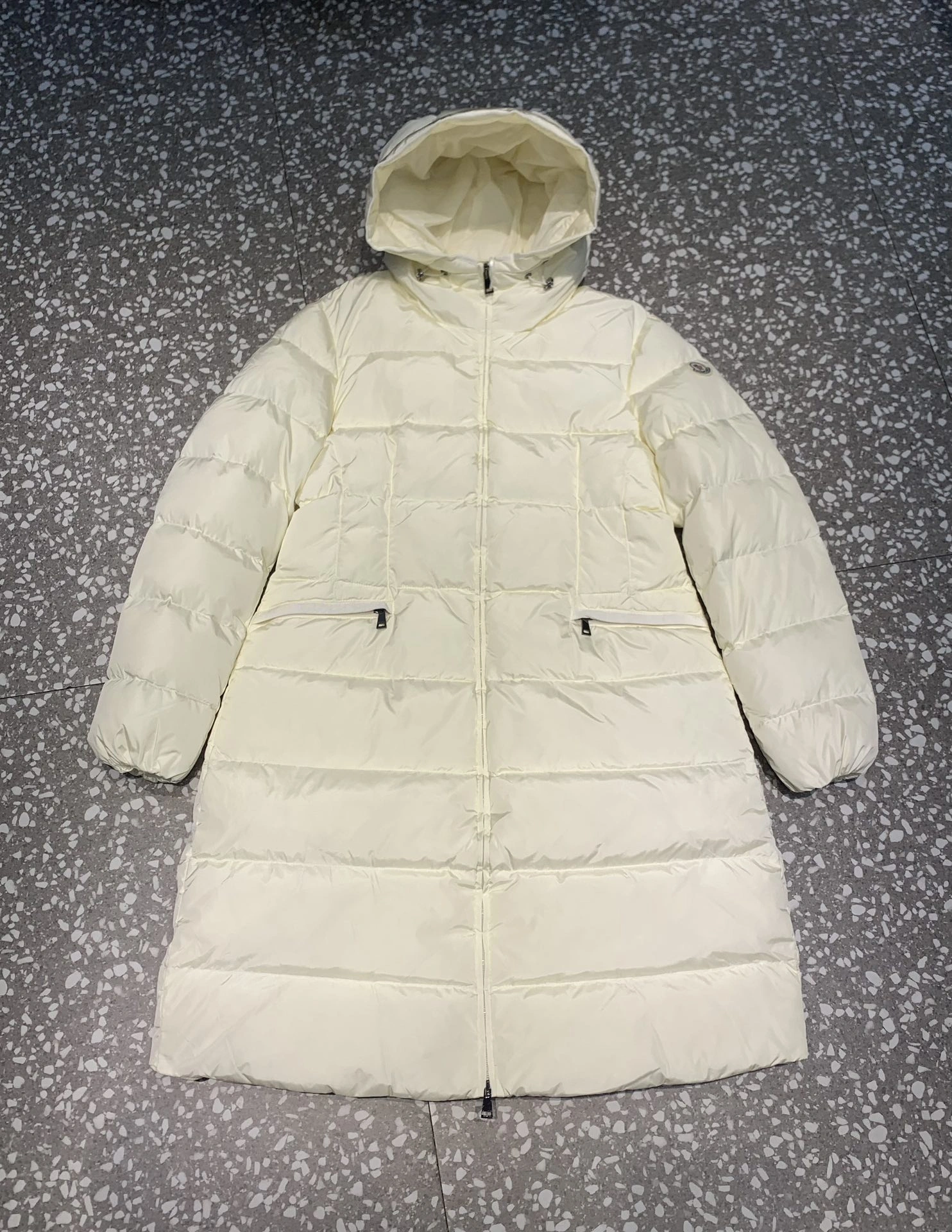 Moncler Down Jackets WrinkleFree 145495