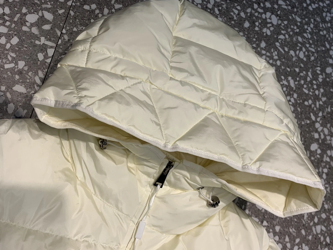 Moncler Down Jackets WrinkleFree 145495