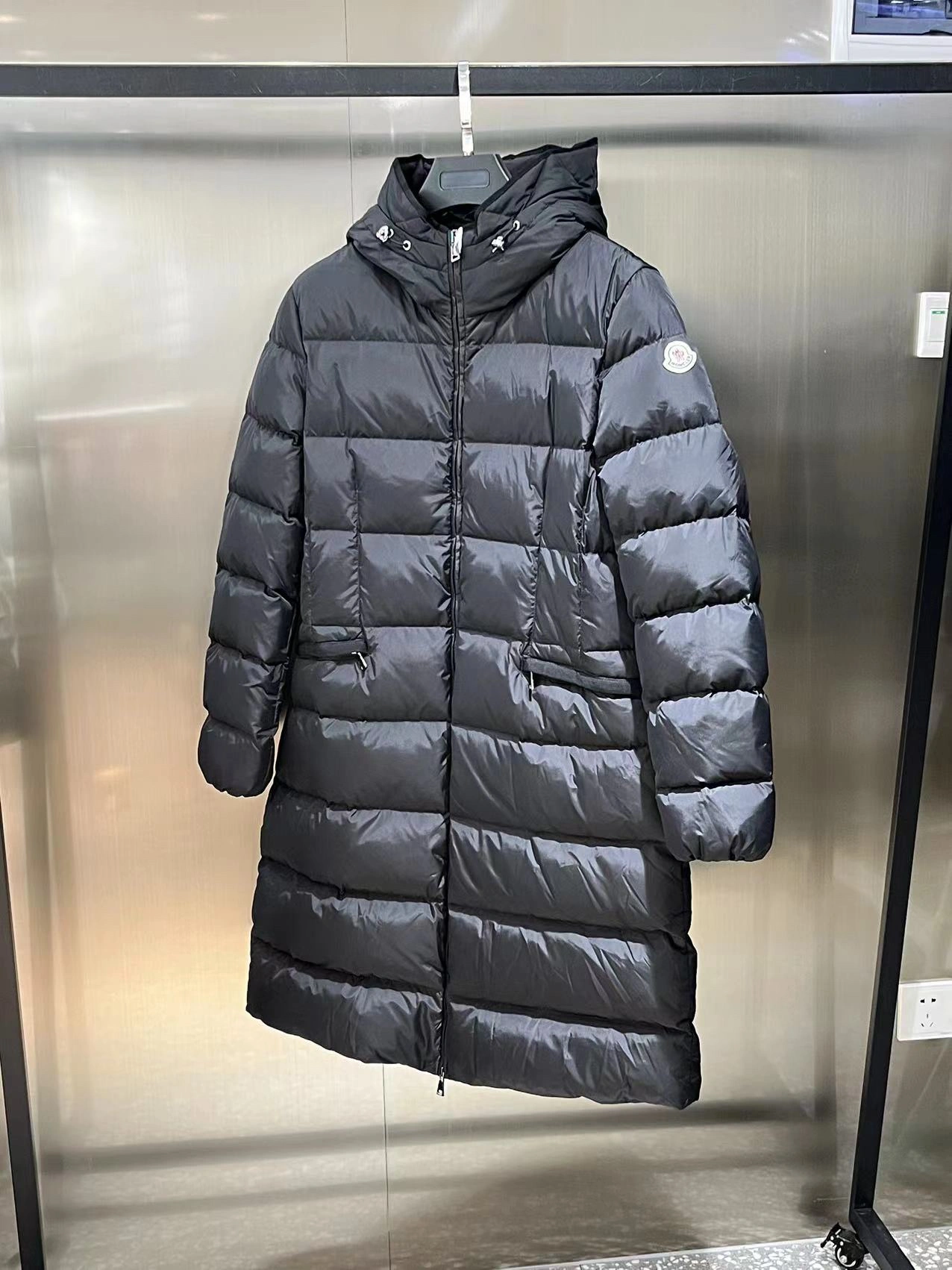 Sustainable Moncler Down Jackets 145501