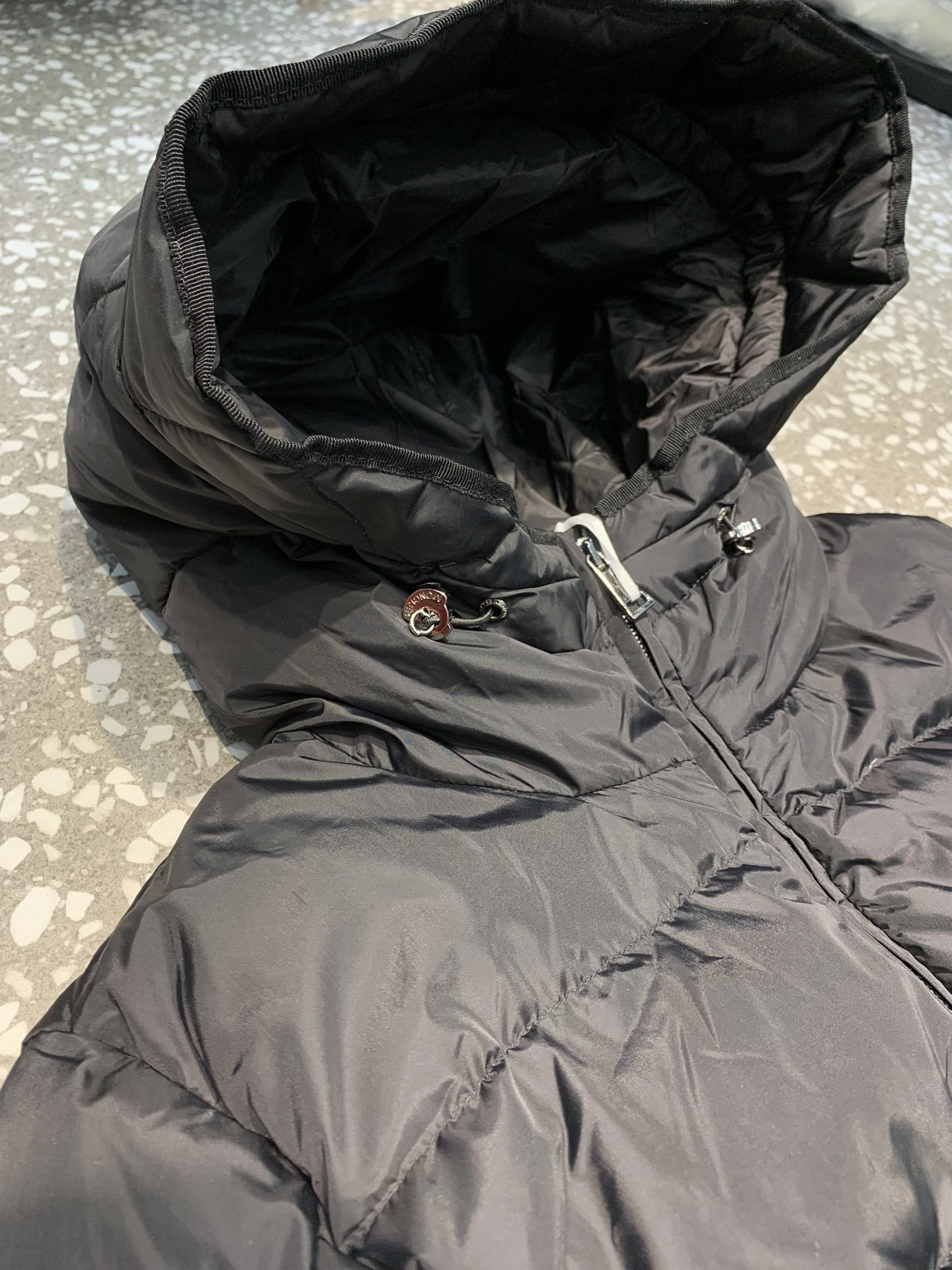 Sustainable Moncler Down Jackets 145501